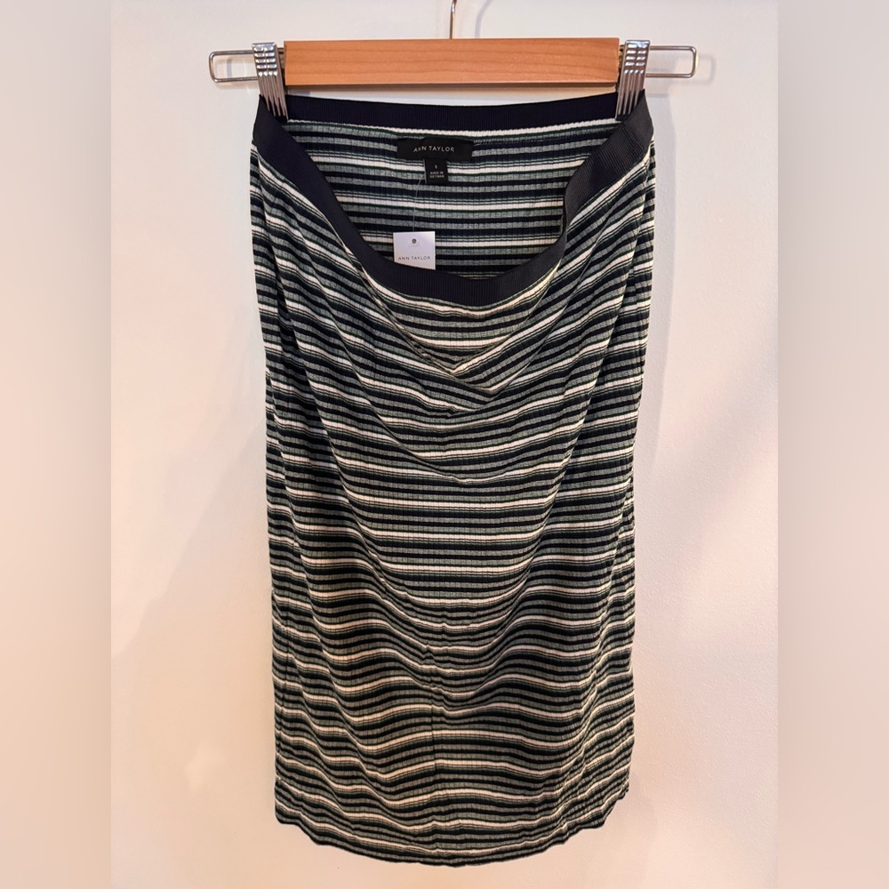 Ann Taylor Ribbed Skirt